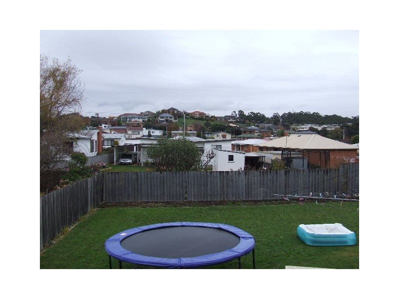 2/6 Curraghmore Avenue, Burnie TAS 7320