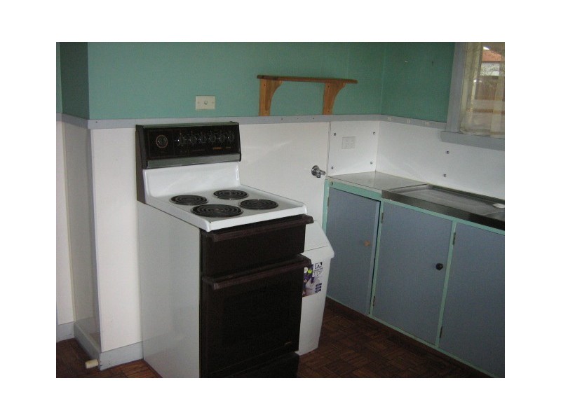 8 Belstead Street, Zeehan TAS 7469
