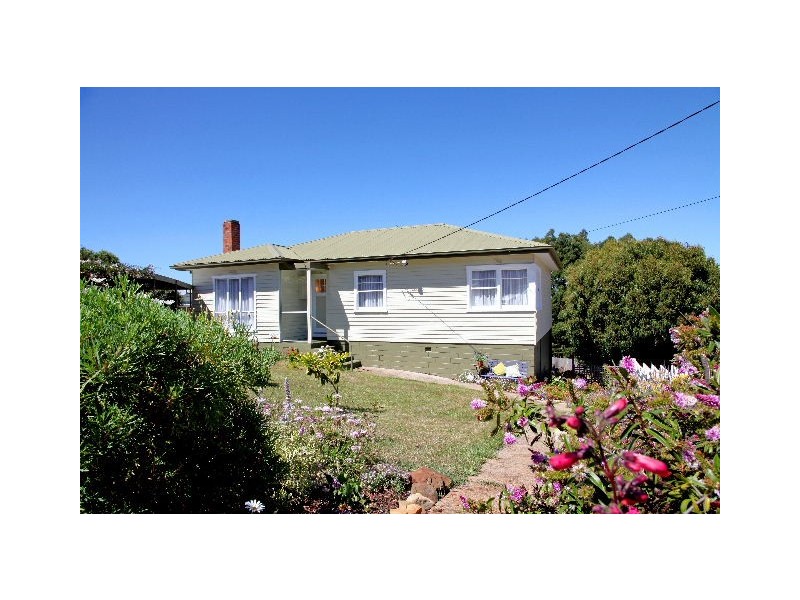 2 Rola Place, Burnie TAS 7320