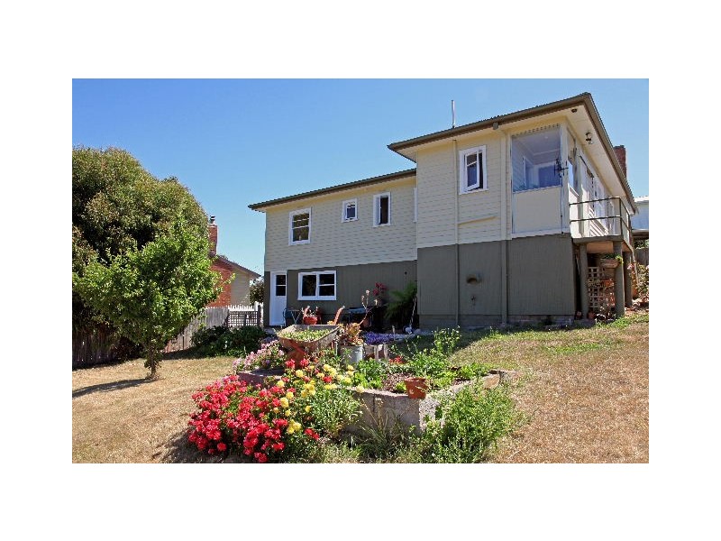 2 Rola Place, Burnie TAS 7320