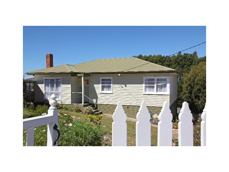 2 Rola Place, Burnie TAS 7320
