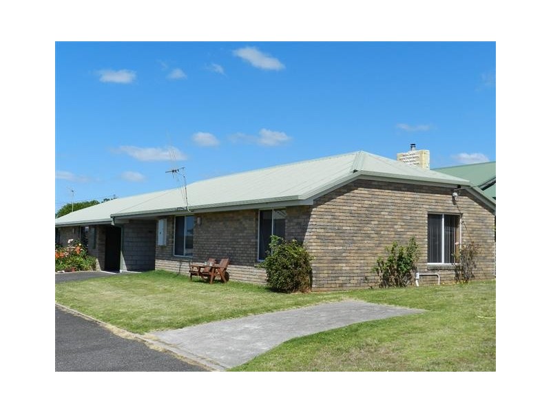 4/2 Raglan Street, Somerset TAS 7322