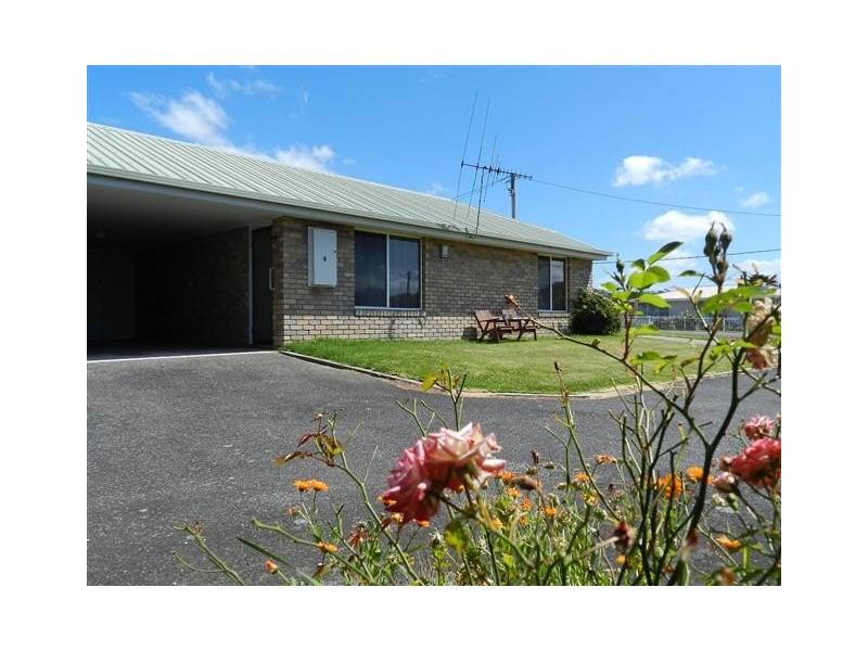 4/2 Raglan Street, Somerset TAS 7322