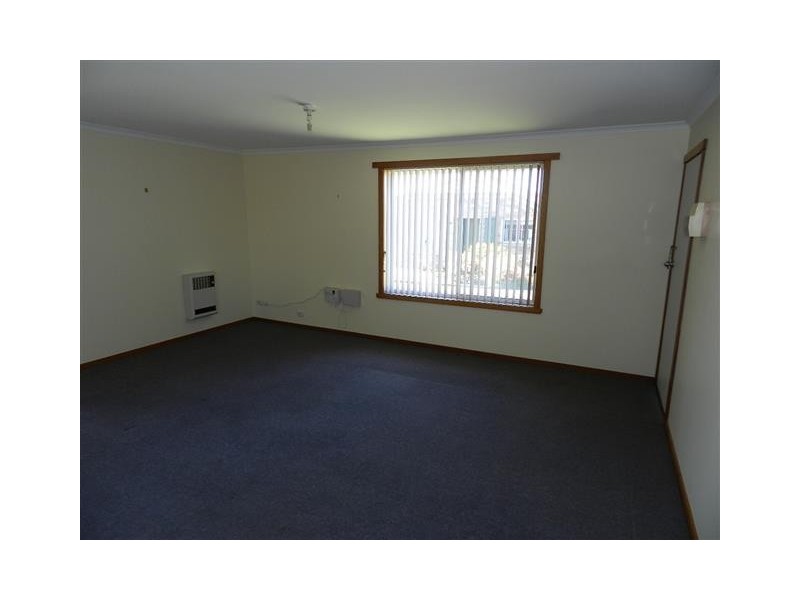 4/2 Raglan Street, Somerset TAS 7322