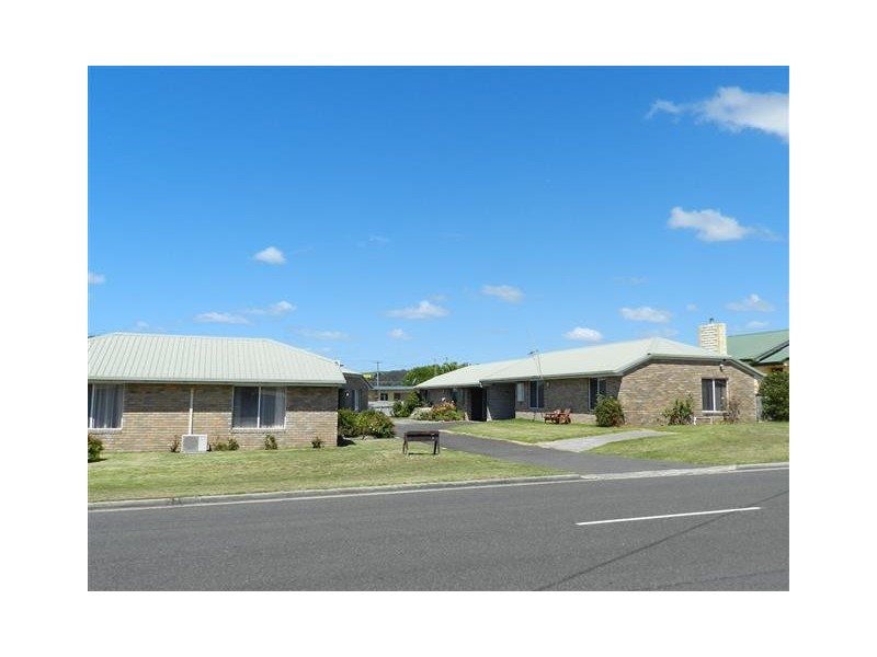 4/2 Raglan Street, Somerset TAS 7322