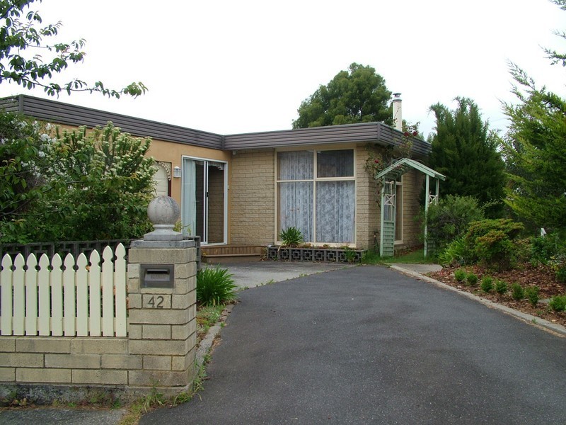 42 Raglan Street, Somerset TAS 7322