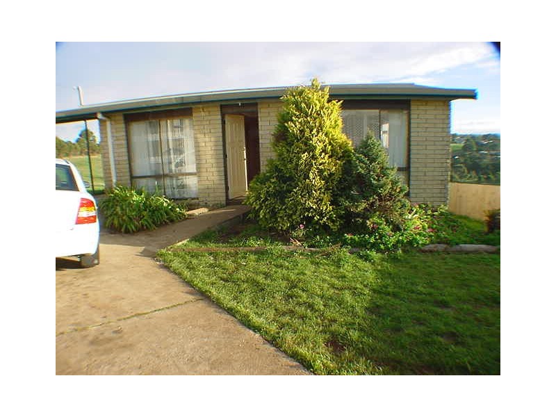 3/3 Ross Street, Burnie TAS 7320