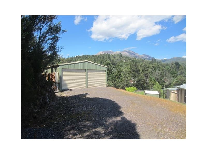 5 Grafton Street, Queenstown TAS 7467