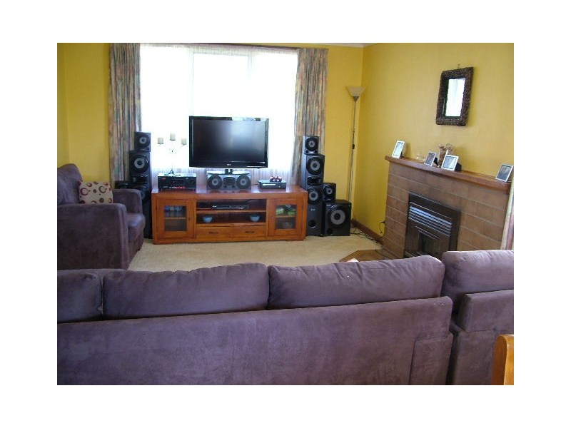 27 Woodward Avenue, Burnie TAS 7320