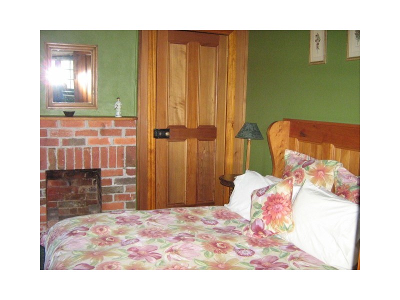 8 Reid Street, Strahan TAS 7468
