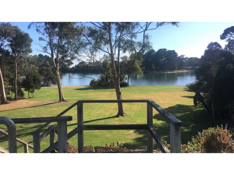 1/52 Hogg Street, Wynyard TAS 7325