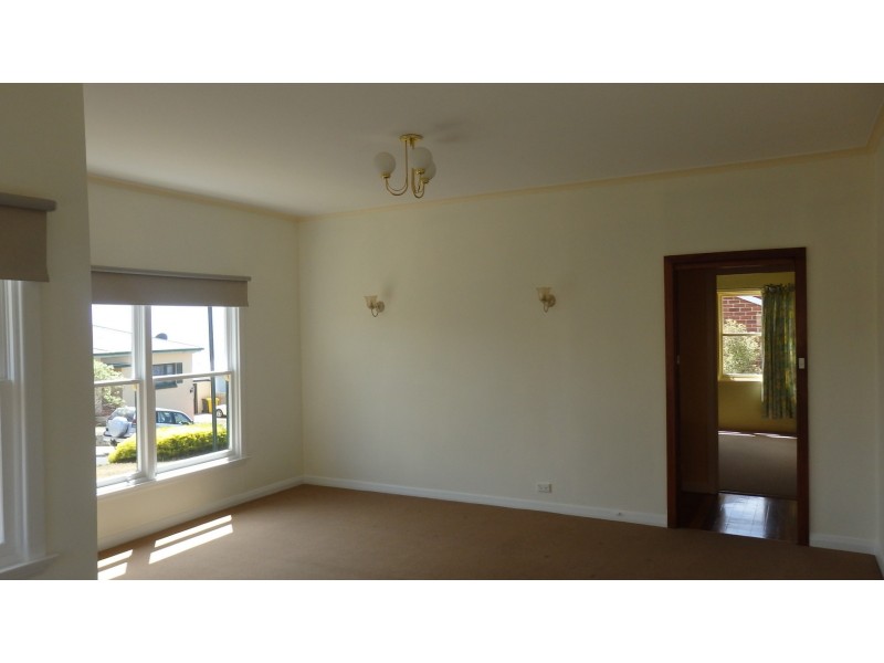 33 Sutton Street, Hillcrest TAS 7320