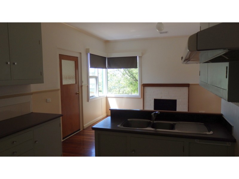33 Sutton Street, Hillcrest TAS 7320