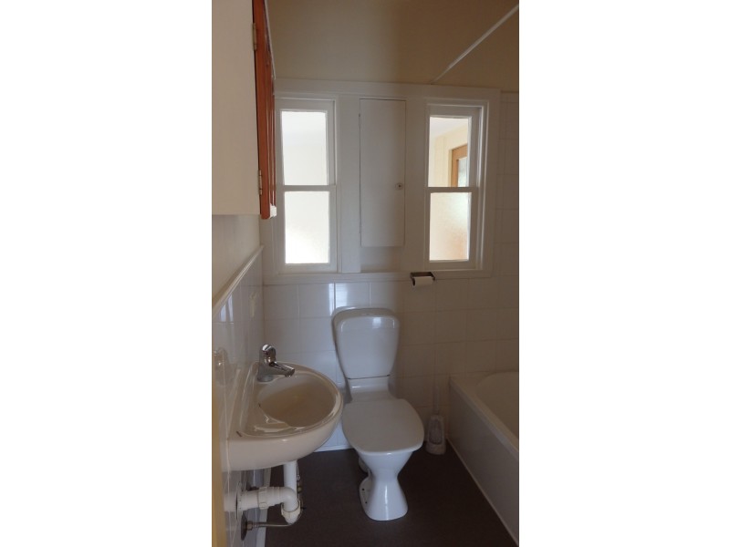 33 Sutton Street, Hillcrest TAS 7320