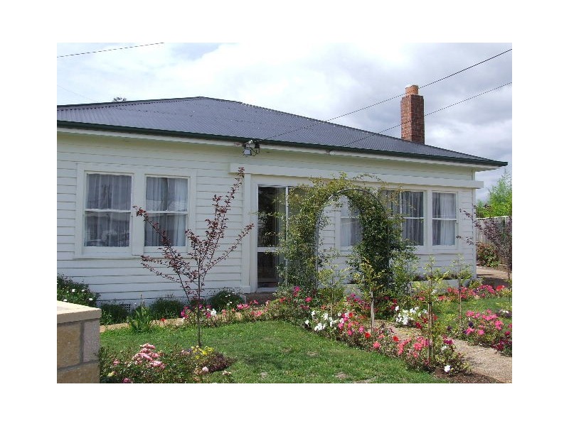 2 Oates Street, Burnie TAS 7320