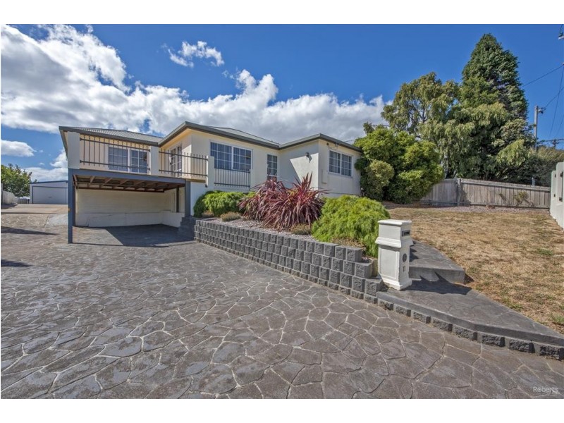 11 West Street, Upper Burnie TAS 7320