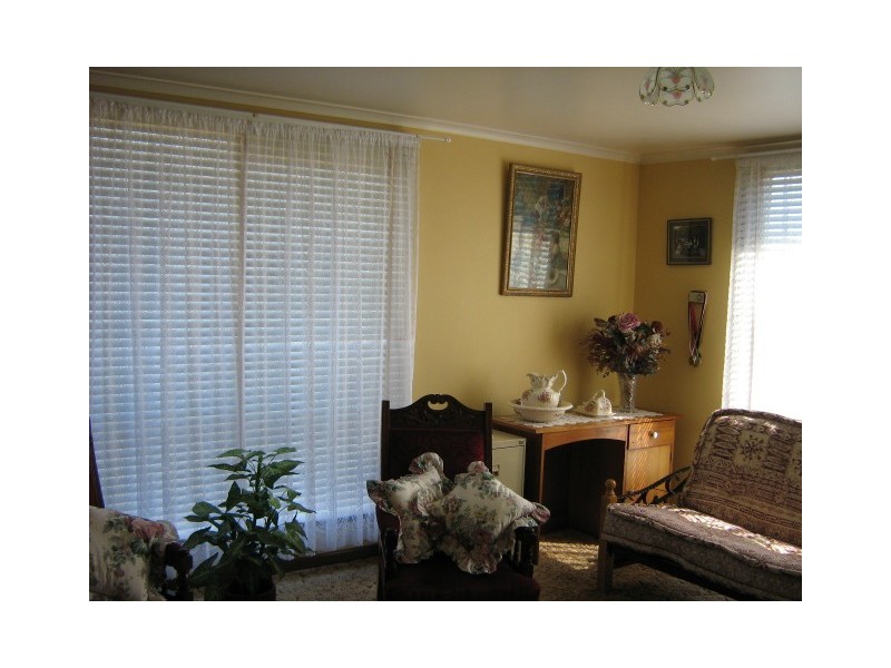 8 Doric Court, Zeehan TAS 7469