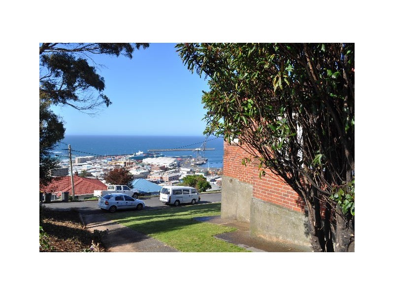 12 Randall Street, Burnie TAS 7320