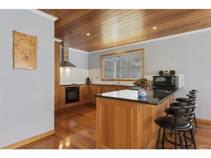 11 Frazer Street, Strahan TAS 7468