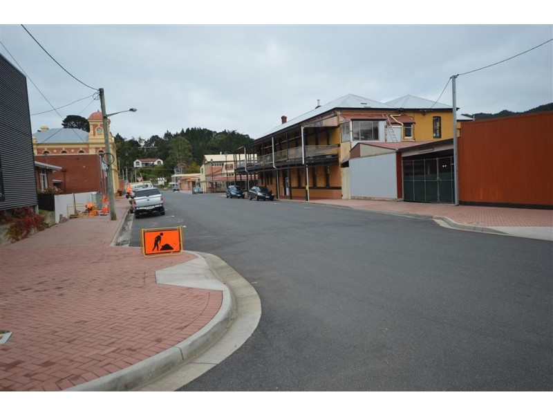 10 Sticht Street, Queenstown TAS 7467