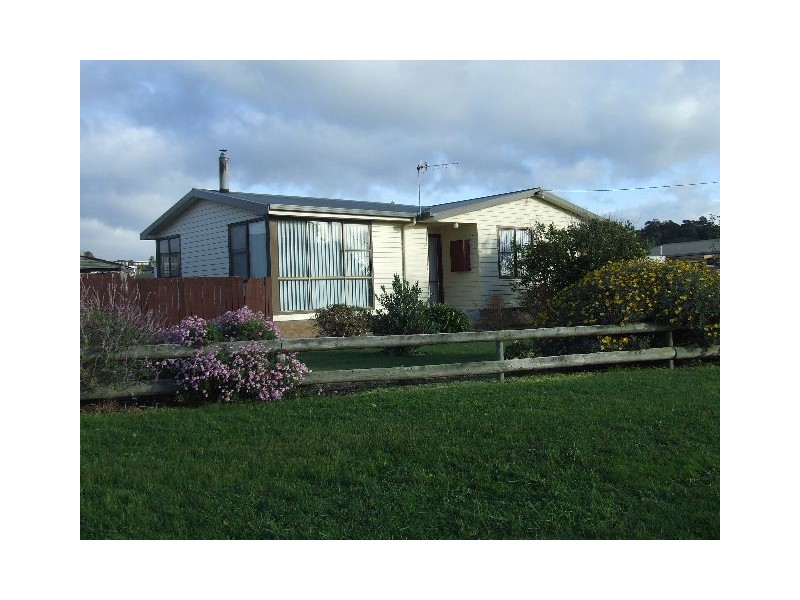 9 New Street, Somerset TAS 7322