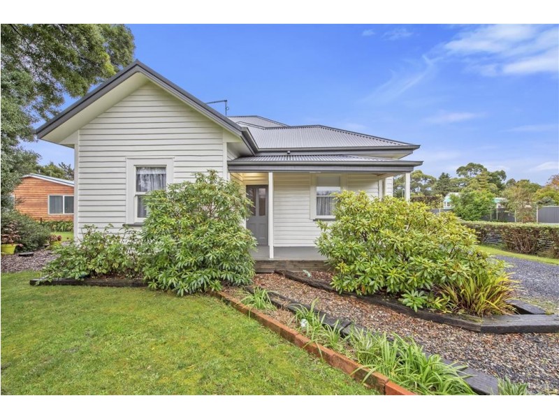 13 Green Street, Strahan TAS 7468
