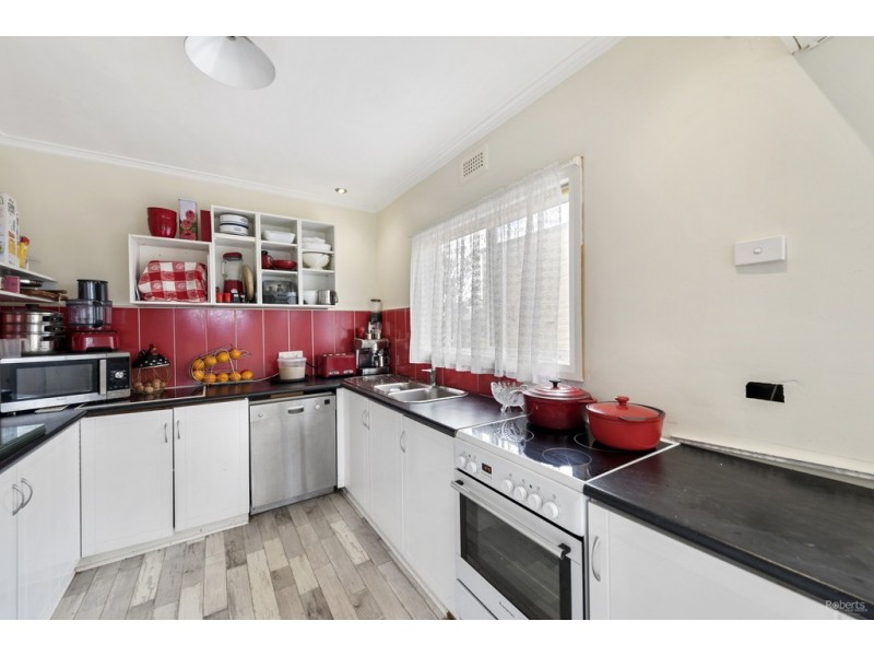 25 Mark Street, Hillcrest TAS 7320