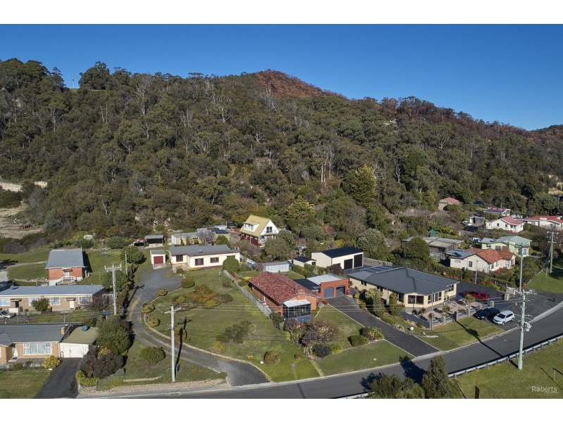 16 River Avenue East, Heybridge TAS 7316