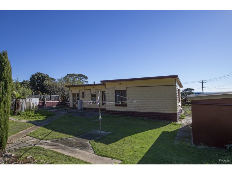 16 River Avenue East, Heybridge TAS 7316