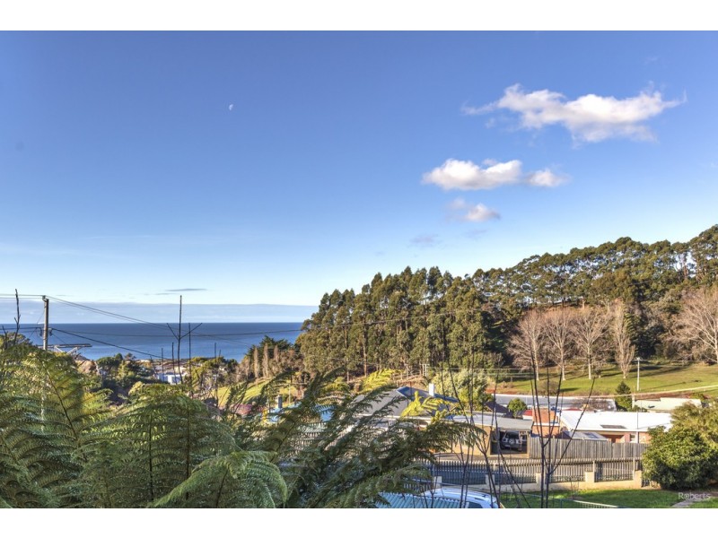 4 Cherry Street North, Hillcrest TAS 7320