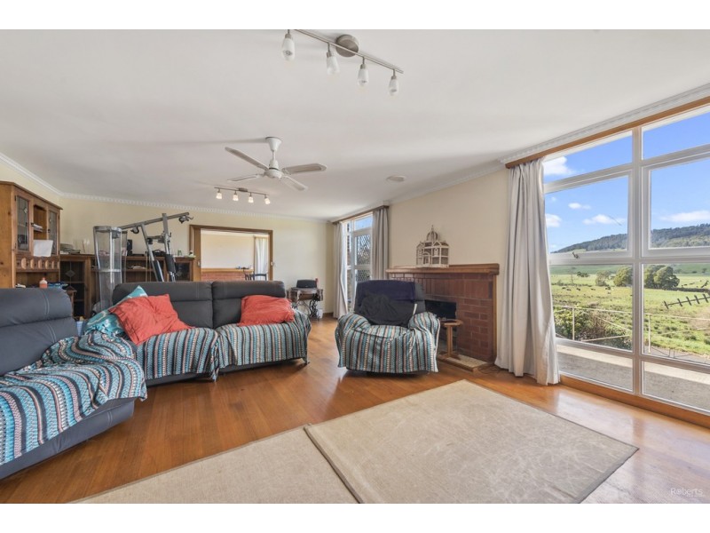 224 Lowana Road, Gunns Plains TAS 7315