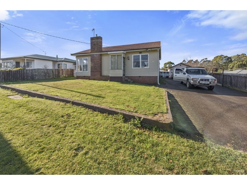 235 Murchison Highway, Somerset TAS 7322