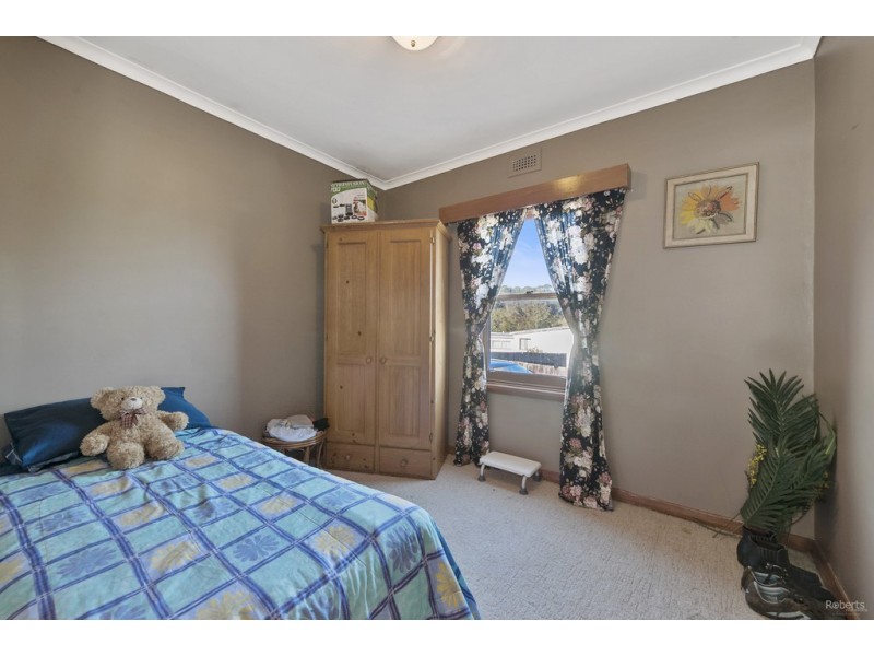 235 Murchison Highway, Somerset TAS 7322