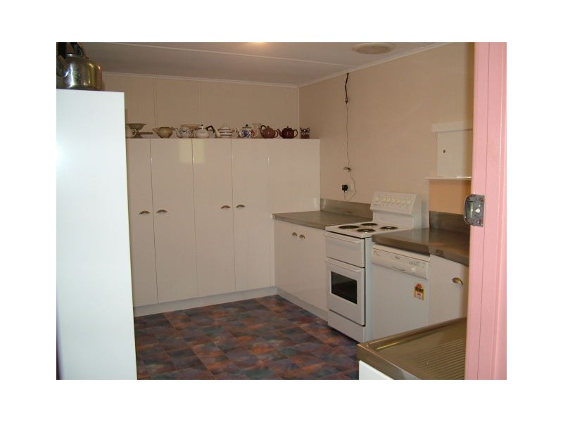 30 King Edward Street, Penguin TAS 7316