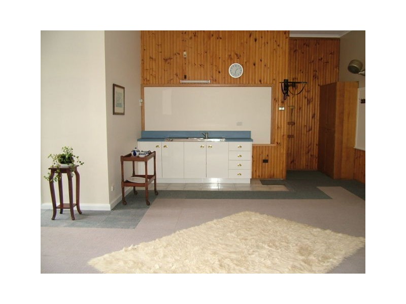 30 King Edward Street, Penguin TAS 7316
