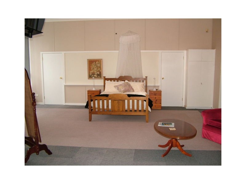 30 King Edward Street, Penguin TAS 7316
