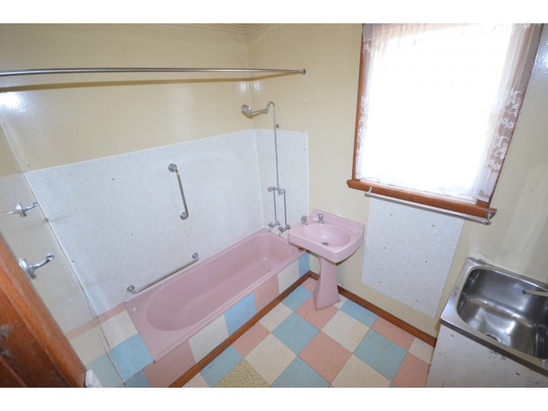 33 Tattersall Street, Montello TAS 7320