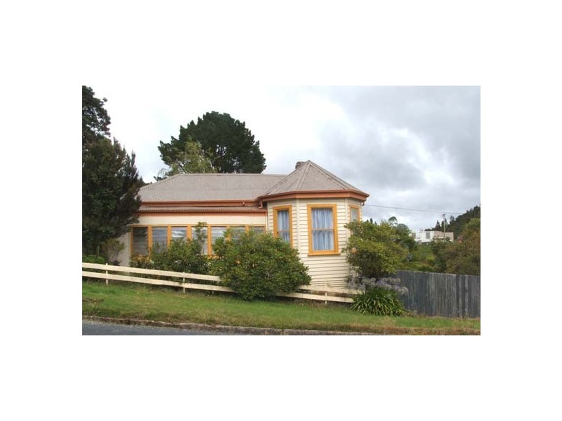 16 Crotty Street, Queenstown TAS 7467