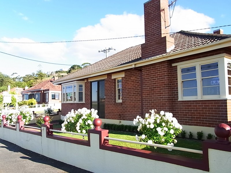 7 Bass Highway, Parklands TAS 7320