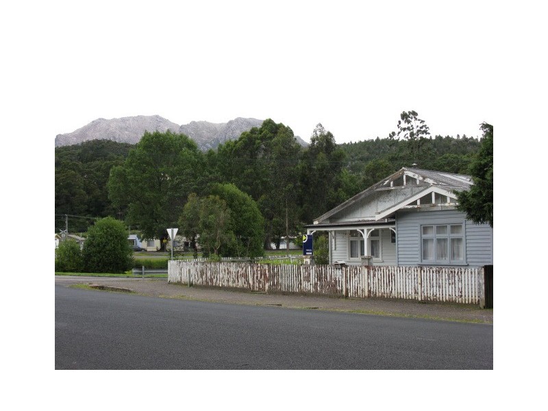 1 Urqhuart Street, Queenstown TAS 7467