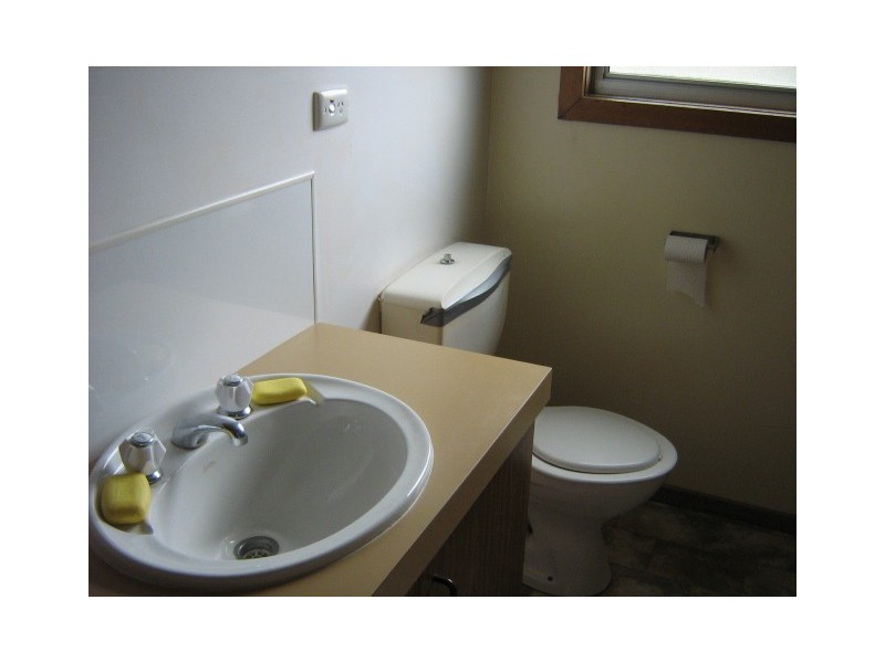 6  Urquhart Street, Queenstown TAS 7467