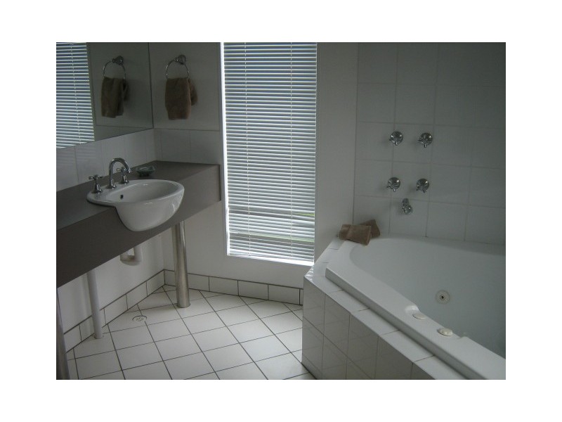 25 Jones Street, Strahan TAS 7468