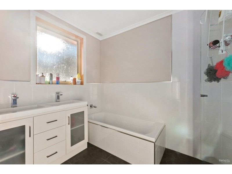 13 Simon Court, Romaine TAS 7320