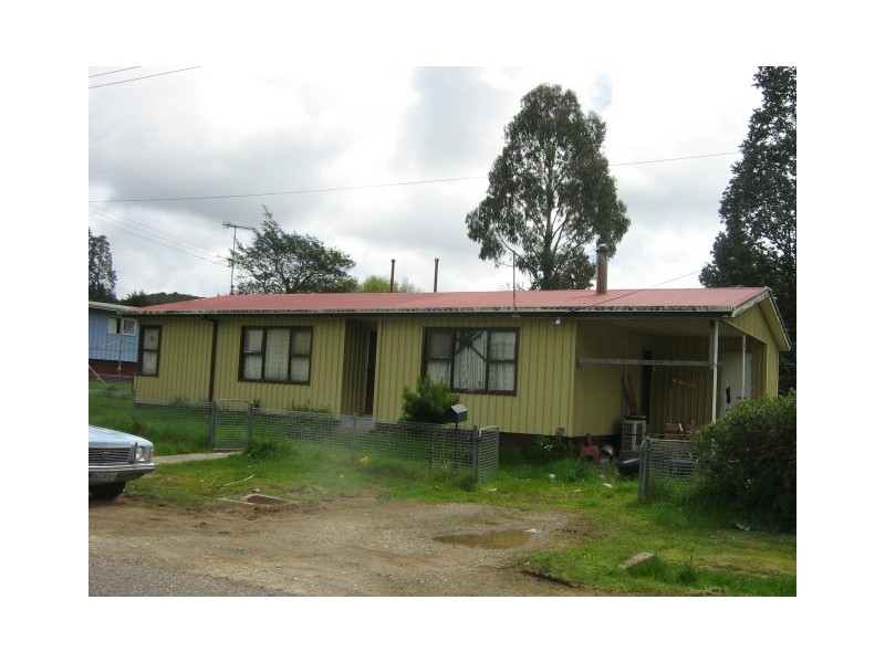 4 Smith Street, Zeehan TAS 7469