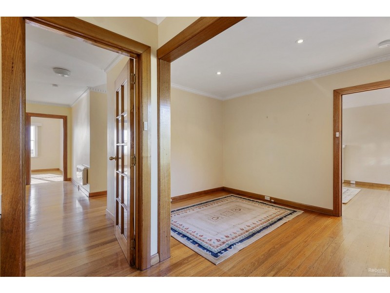 34 Malunna Crescent, Parklands TAS 7320