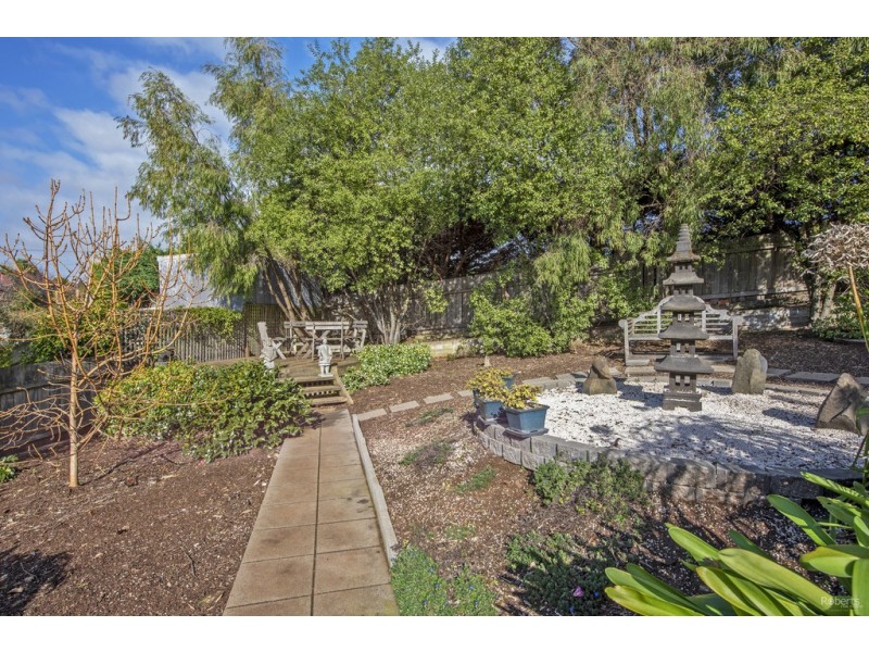 34 Malunna Crescent, Parklands TAS 7320