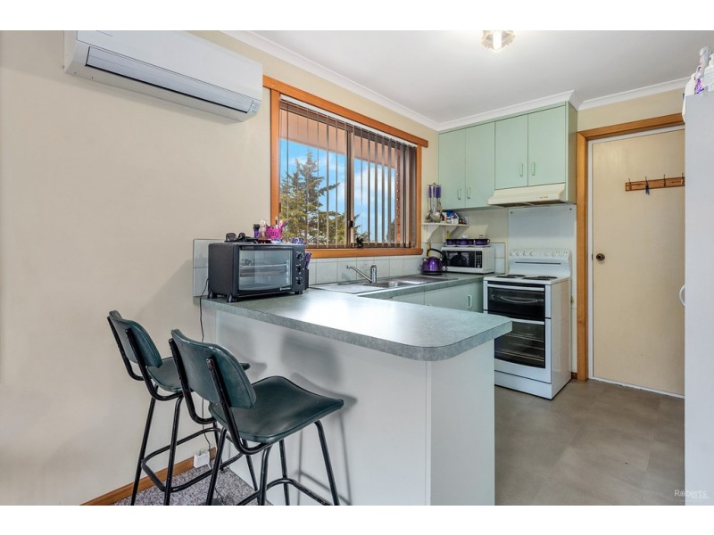5 Sampson street, Hillcrest TAS 7320