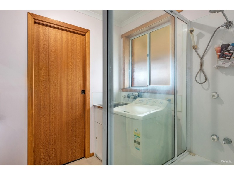5 Sampson street, Hillcrest TAS 7320