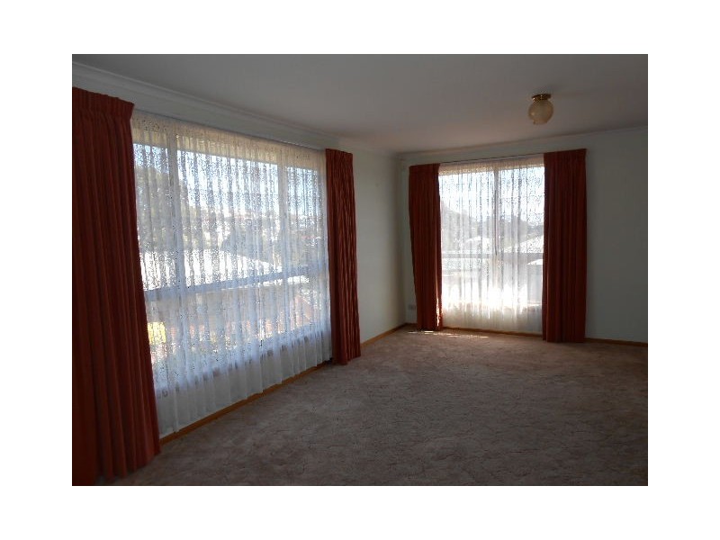 7/200A Mount Street, Upper Burnie TAS 7320