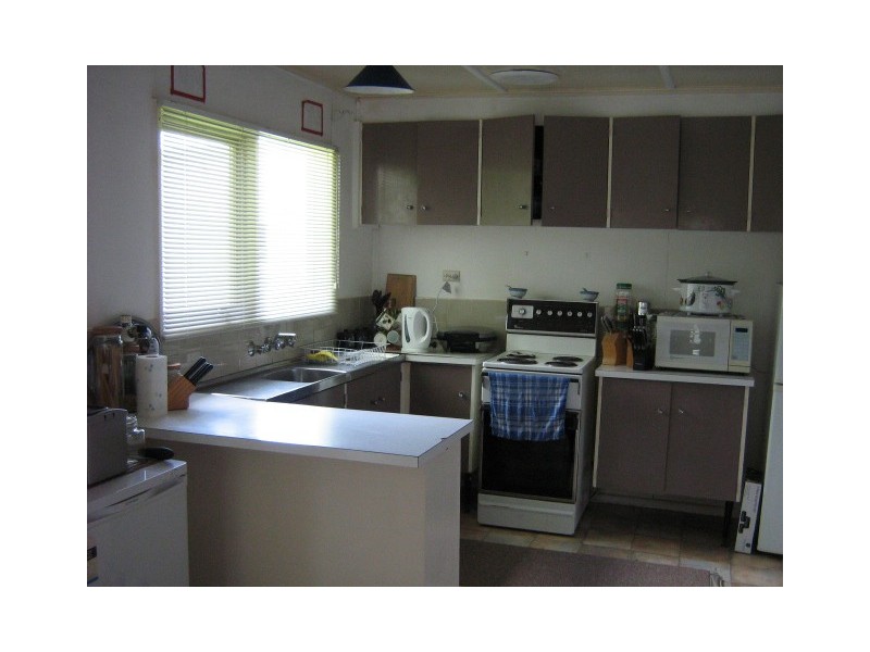 14 Fincham Street, Zeehan TAS 7469